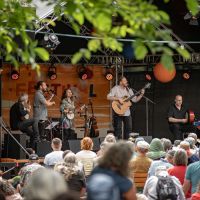 live_001a-08199267 ::bodhran-info:: &ndash; Bilder