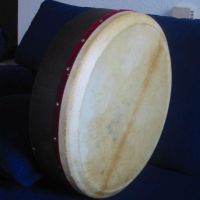 bd-1020-504f2f43 ::bodhran-info:: &ndash; Bilder