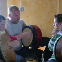ws-1016-5c580cae ::bodhran-info:: &ndash; Bilder